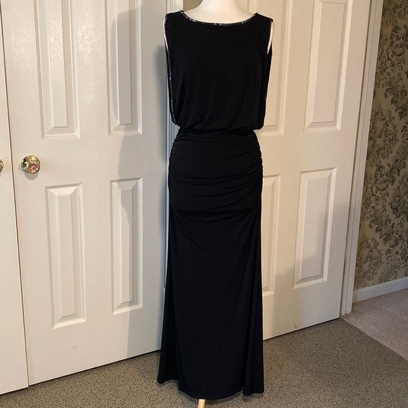 Laundry by Shelli Segal Black Gown w Beading Size 4 in EUC - Picture 1 of 11